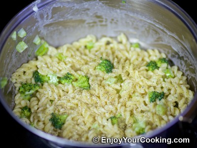Creamy Fusilli Pasta with Broccoli and Cheese Recipe: Step 7