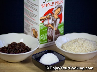 Rice, Milk and Raisins Porridge Recipe: Step 1