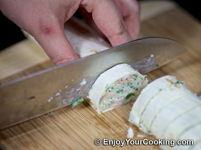 Tortilla Rolls with Crab Sticks and Cheese Recipe: Step 10