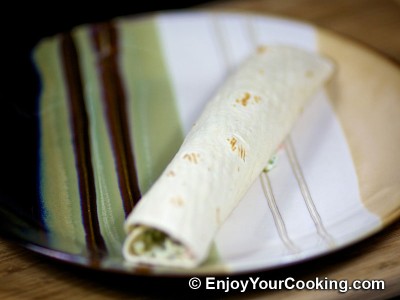 Tortilla Rolls with Crab Sticks and Cheese Recipe: Step 8
