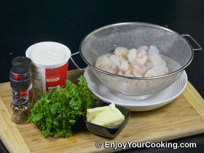 Shrimps in Sour Cream Sauce Recipe: Step 1