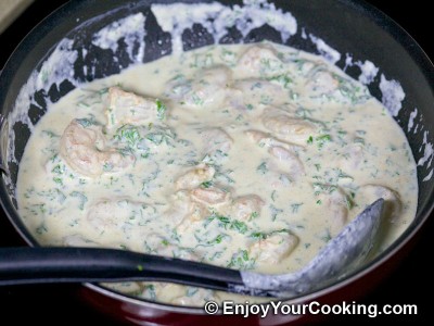 Shrimps in Sour Cream Sauce Recipe: Step 9