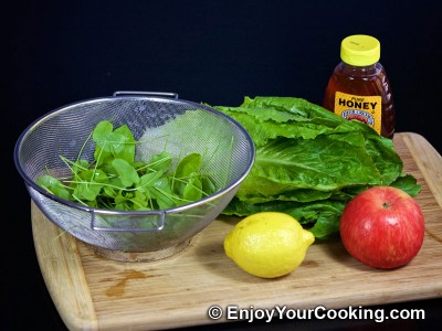 Apple, Sorrel and Lettuce Salad Recipe: Step 1