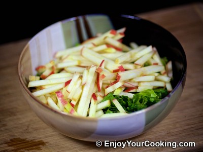Apple, Sorrel and Lettuce Salad Recipe: Step 5