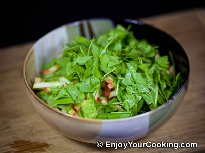 Apple, Sorrel and Lettuce Salad Recipe: Step 6