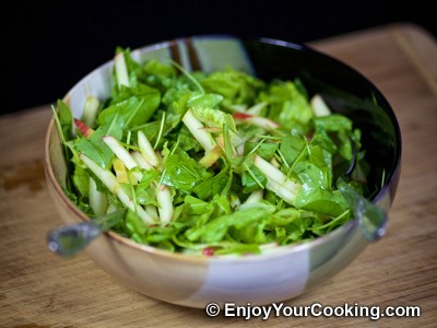 Apple, Sorrel and Lettuce Salad Recipe: Step 9
