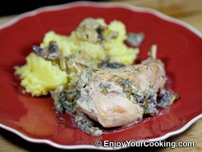 Recipe for Rabbit Stew with Mushrooms and Sour Cream: Step 15