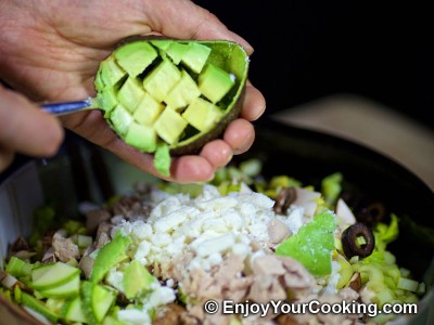 Raw Vegetables and Chicken Salad with Feta: Step 13b