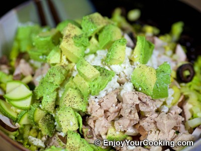Raw Vegetables and Chicken Salad with Feta: Step 14