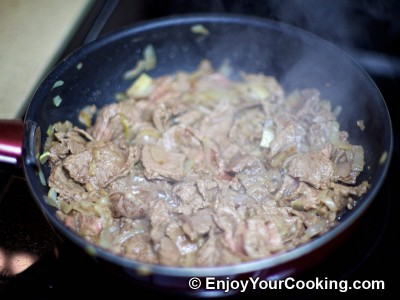 Recipe for Quick Fried Beef with Onions: Step 5