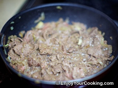 Recipe for Quick Fried Beef with Onions: Step 6