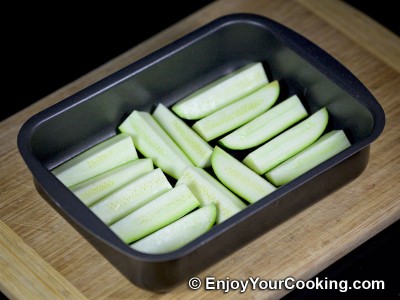 Zucchini “Fries” with Parmesan and Spices: Step 2