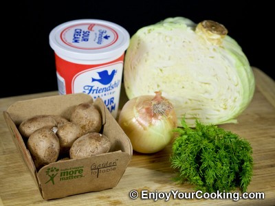 Cabbage with Mushrooms and Sour Cream Recipe: Step 1