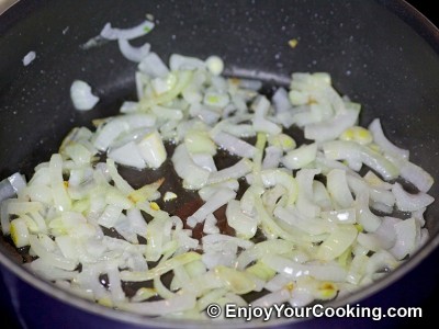 Cabbage with Mushrooms and Sour Cream Recipe: Step 4