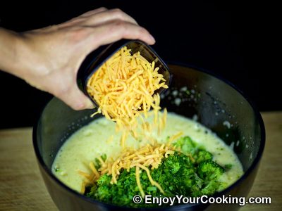 Omelette with Broccoli: Step 10
