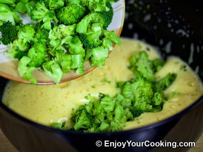Omelette with Broccoli: Step 7