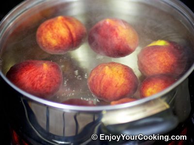 How to Blanch Peaches: Step 2
