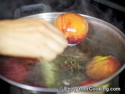 How to Blanch Peaches: Step 3