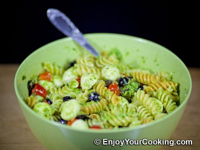 Pesto Pasta Salad with Tomatoes and Mozzarella: Step 10