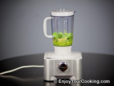 Basil Pesto Sauce: Step 6