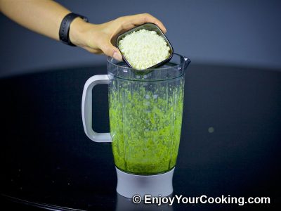 Basil Pesto Sauce: Step 8