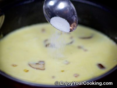 Jäger Sauce (Mushroom Hunter Sauce): Step 12