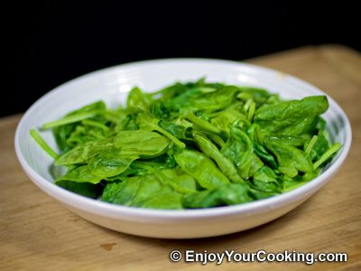 Creamy Spinach with Eggs: Step 3