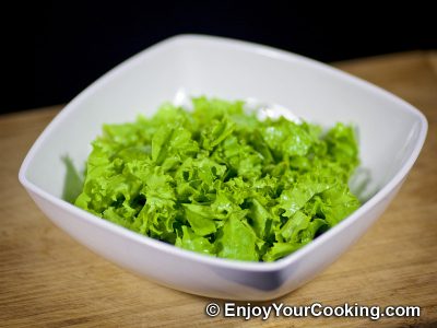 Tuna and Mozzarella Salad: Step 2