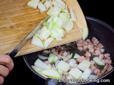 Pan Fried Potatoes with Onion and Bacon: Step 3