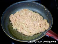 Flatten meat mix into thin layer