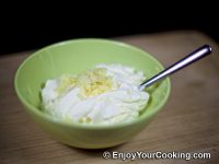 Mix sour cream with garlic