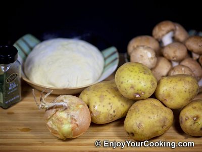Fried Pies with Potatoes and Mushrooms: Step 1