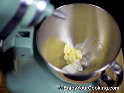 Cream Cheese Frosting: Step 3