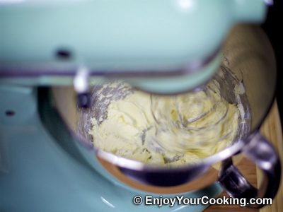 Cream Cheese Frosting: Step 5