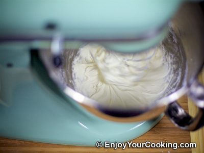 Cream Cheese Frosting: Step 7