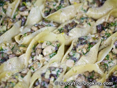 Mushroom and Chicken Stuffed Pasta: Step 22