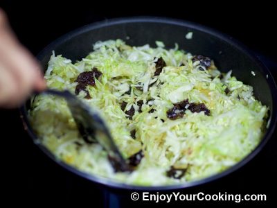 Cabbage with Prunes: Step 11