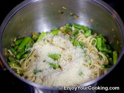 Pasta with Asparagus and Parmesan: Step 11