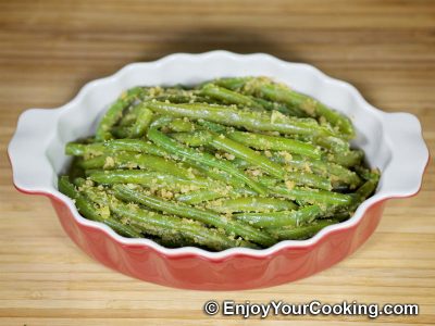 Green Beans Fried with Breadcrumbs and Garlic