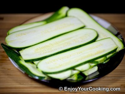 Zucchini Rolls with Cream Cheese: Step 3