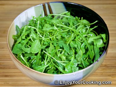 Arugula and Peach Salad: Step 2