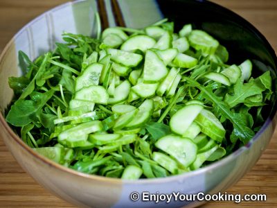 Arugula and Peach Salad: Step 3