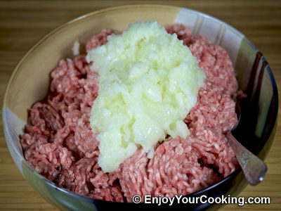 Meatballs in Milk Sauce: Step 3