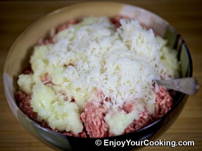 Meatballs in Milk Sauce: Step 4